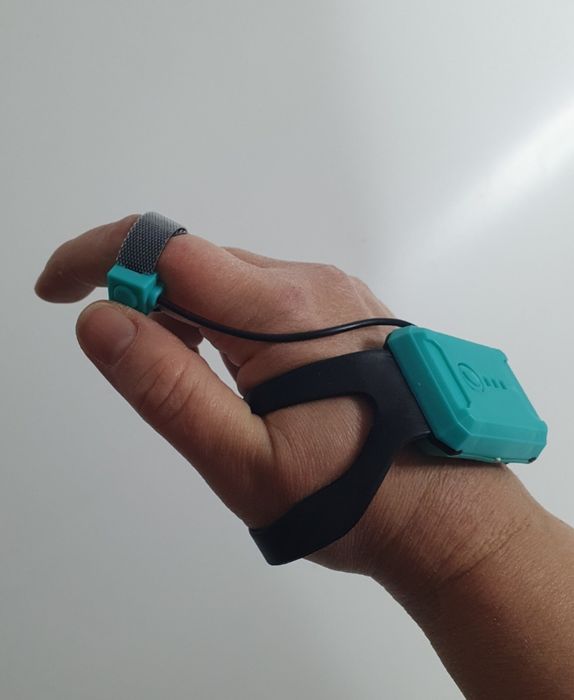 Дрифтовая машинка танк на радиоуправлении для бездорожья стреляет орби