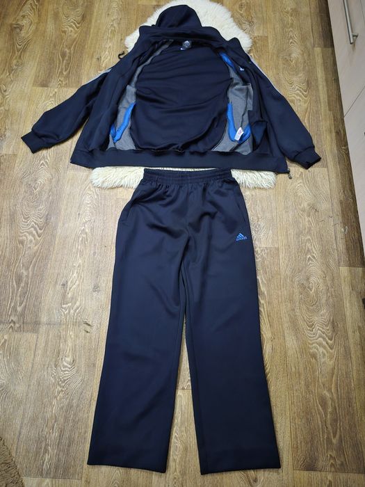 Спортивный костюм Adidas