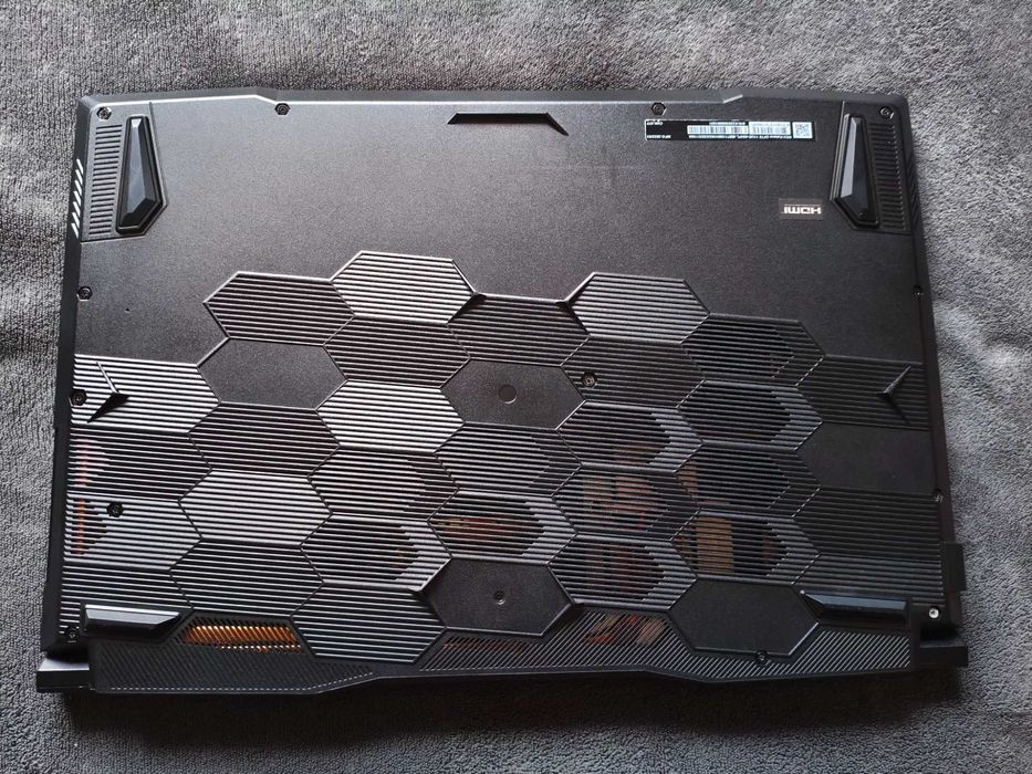 MSI Katana GF76 – i7 / RTX 3050 Ti / 16GB RAM / 512GB SSD