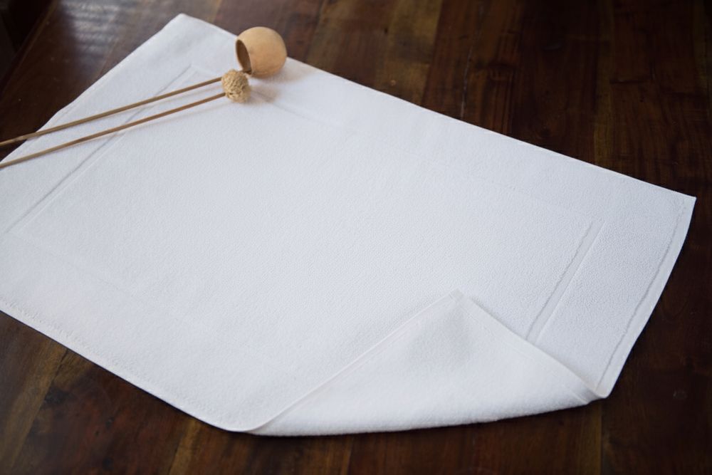 Stopka dywanik do łazienki biały poleasingowy ok 50x70