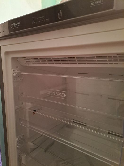 Холодильник морозильна камера