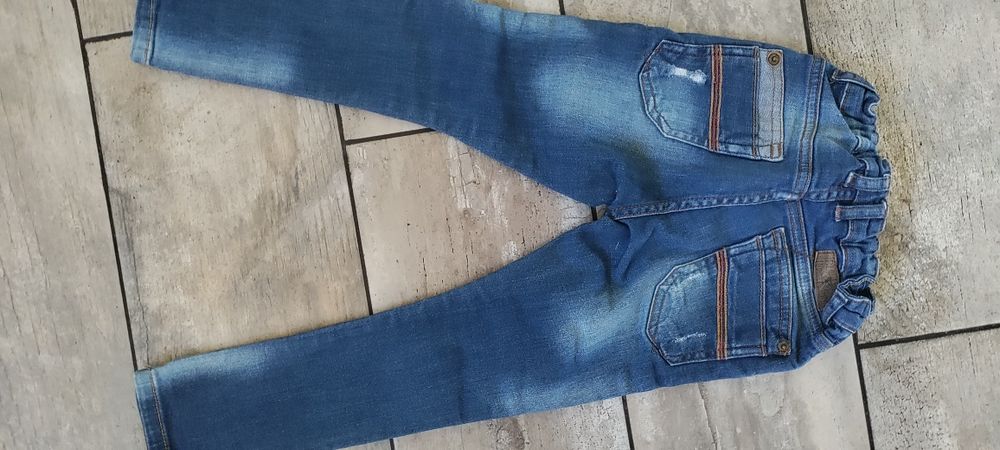 Jeansy rurki zara 110-116
