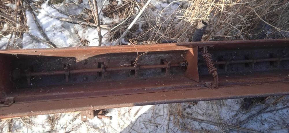 Трав'яні секції на сівалку сз 3.6 дві штуки