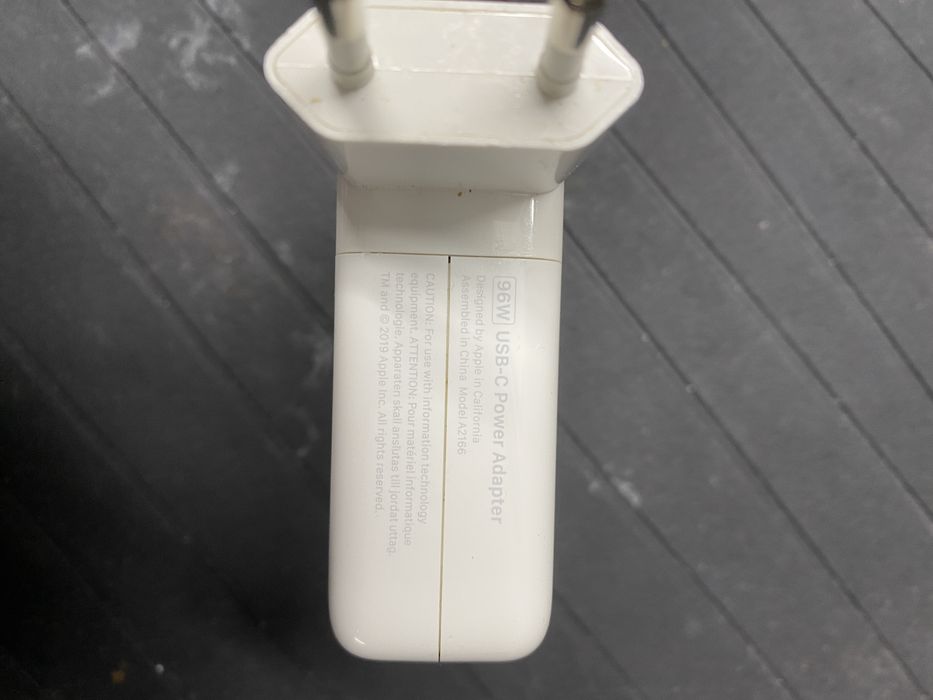 Adaptador de Corrente Apple 96W