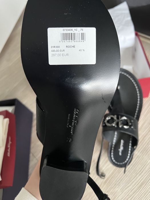 Сандали Salvadore Ferragamo