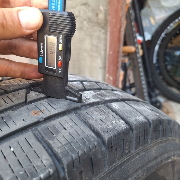 2шини Pirelli Scorpion 225 65 r 17