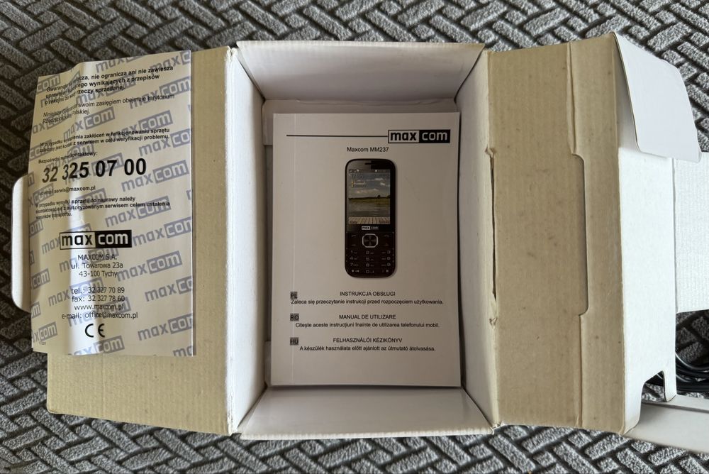 Telefon Maxcom Classic MM237 | Bez simlocka | Dual SIM | Komplet z pudełkiem