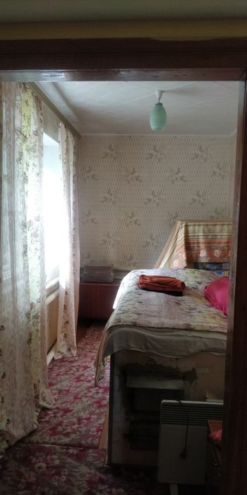 Продається  дачний будинок