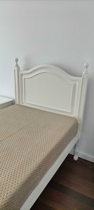 Quarto cama madeira maciça  (carvalho) Lacado - Colchão NOVO!