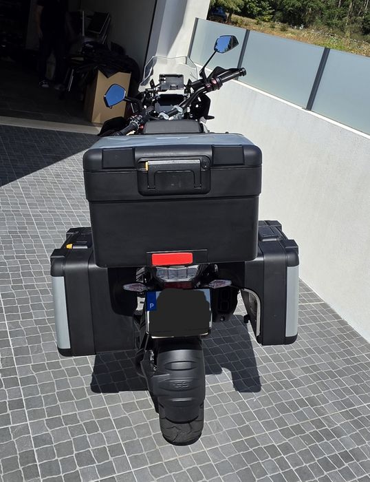 BMW GS R1250 Triple Black