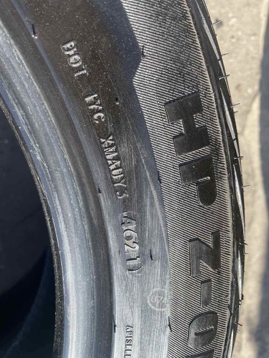R19 225/55 Advanta