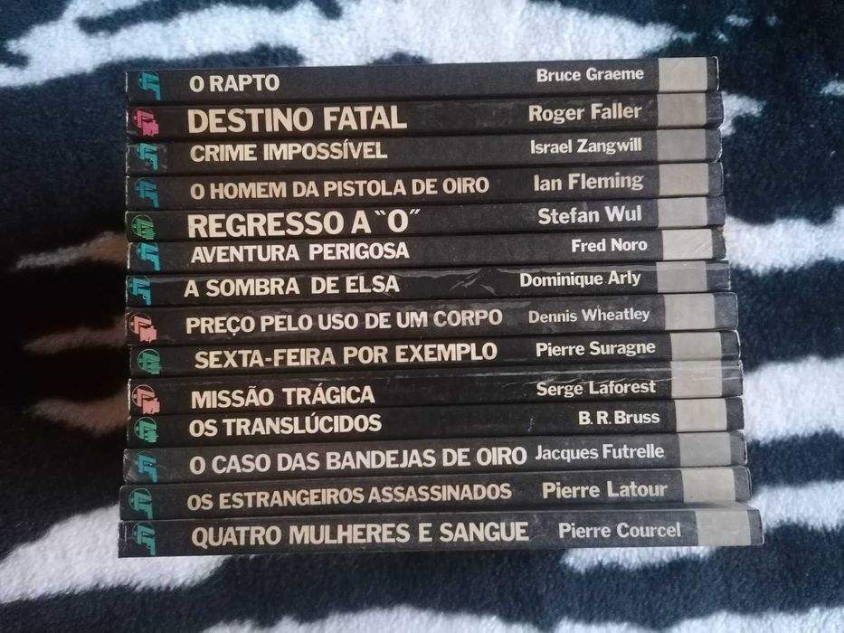 Lote 14 livros policiais anos 70