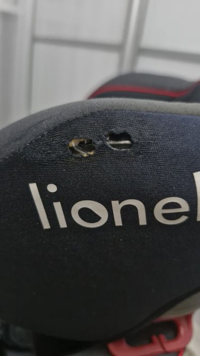 Дитяче автокрісло