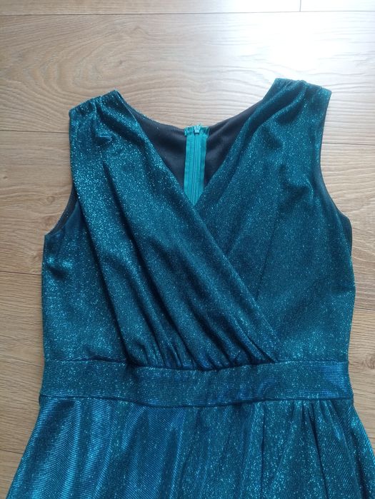 Sukienka brokatowa asymetryczna