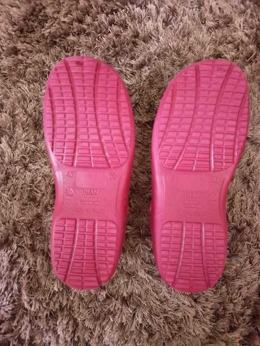 Crocs Bordo tamanho 40