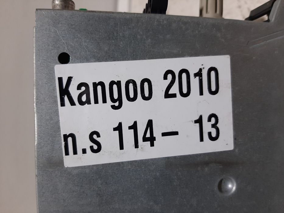 Rádio / auto-rádio RENAULT Kangoo (KW0/1_)