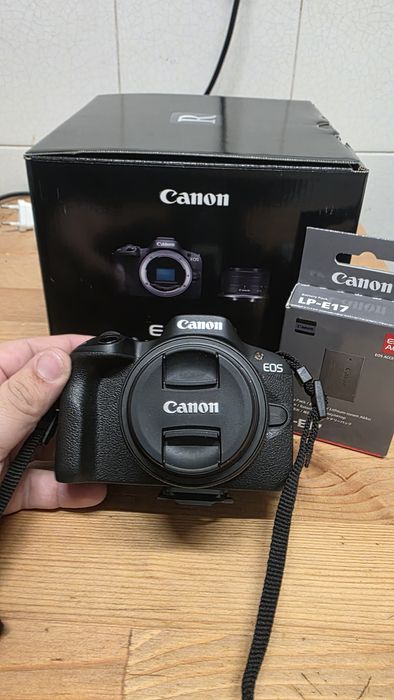 Canon R50 + 18-45 kit