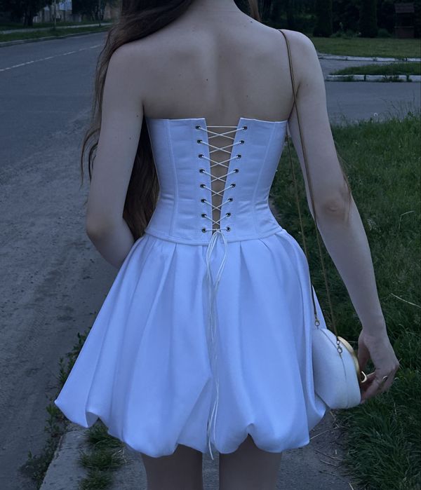 Продам випускну сукню