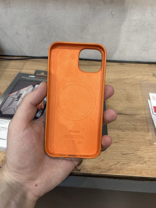 комплект чохлів на iPhone 13 14 оригінальний Apple Leather Case Orange