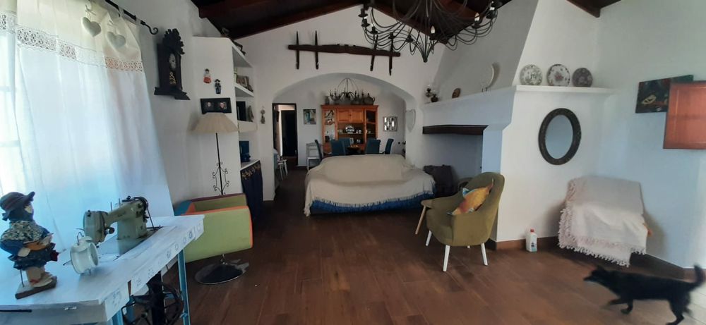 Aluga-se casa no campo