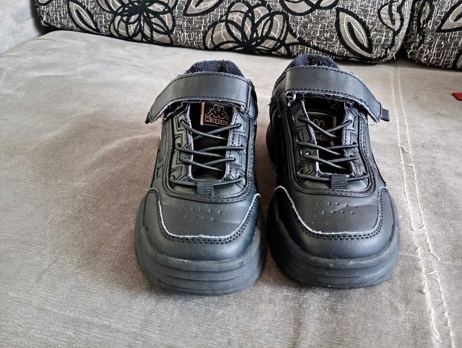 Adidasy dla dziewczynki 35