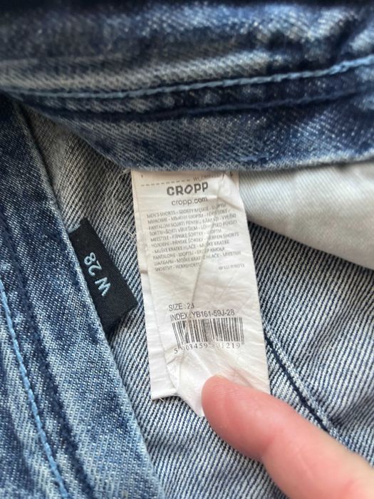 Męskie spodenki jeansowe CROPP krótkie rozmiar W 28