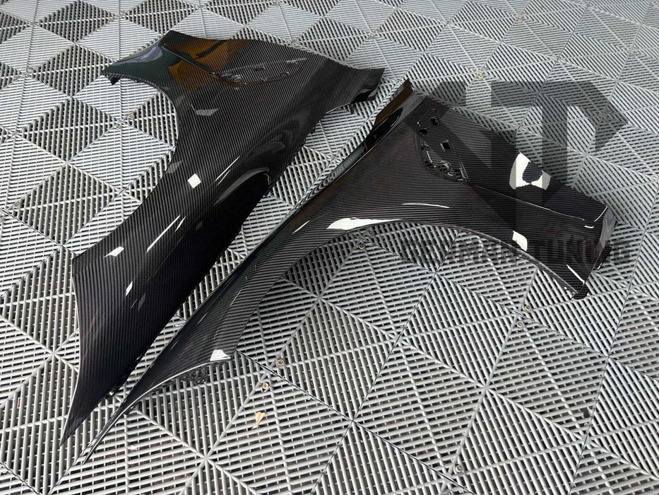Карбонові крила BMW M3 G80 M4 G82 G83 карбон крылья бмв м3 г80 м4 г82