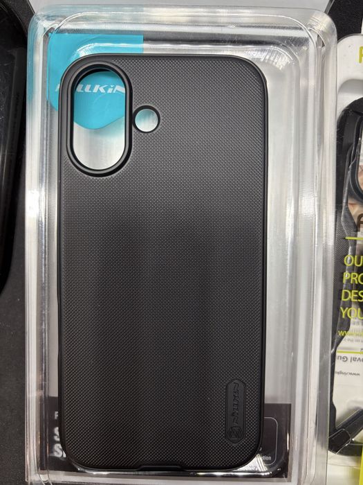 Чохол Iphone16 від Nillkin