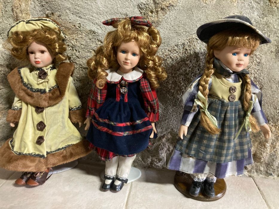 Bonecas de porcelana antigas