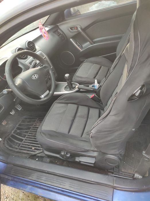 Автомобиль Hyundai coupe tiburon