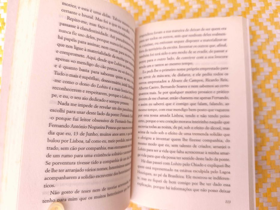 José Jorge Letria 
Coração sem abrigo / Produto Interno Lírico