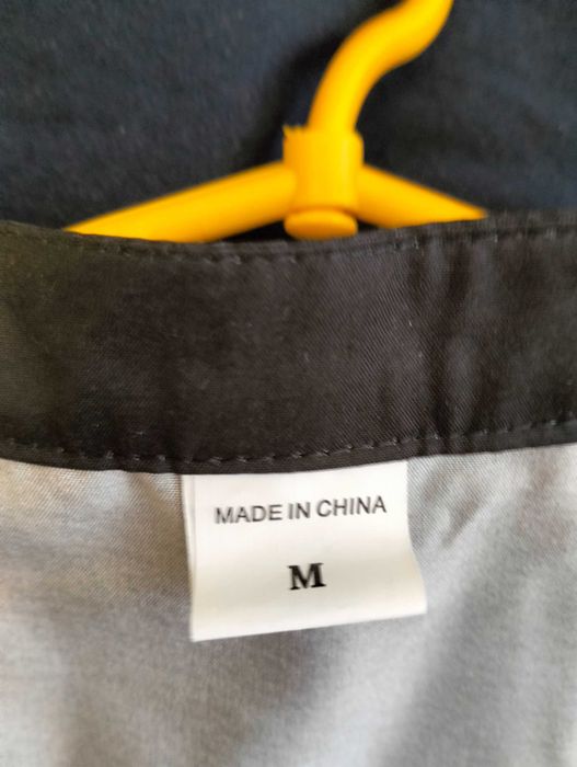 Продам чорну чоловічу сорочку-вишиванку розмір 52.