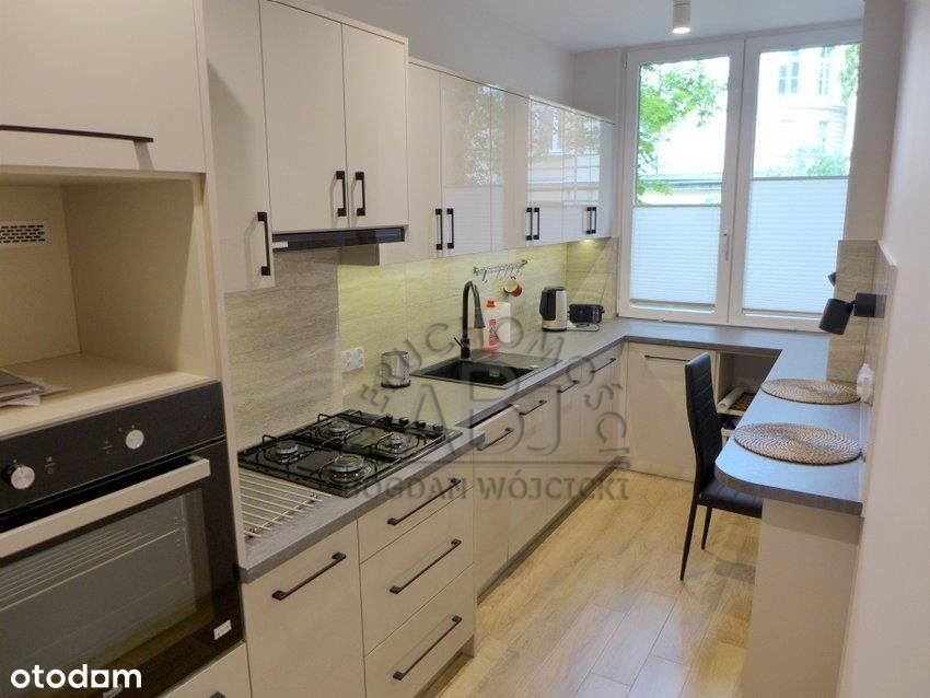 Centrum Krakowa 2-pok. 52 m2 umeblowane i wyposażone
