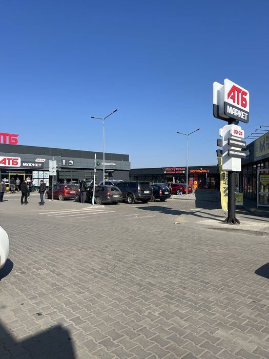 Супер торгове приміщення  70м Черняхів поряд АТБ