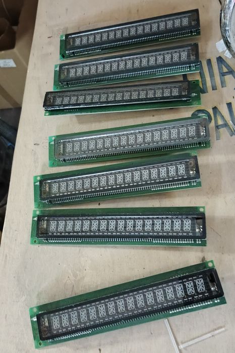 Wyświetlacze VFD Samsung 25szt sprawne