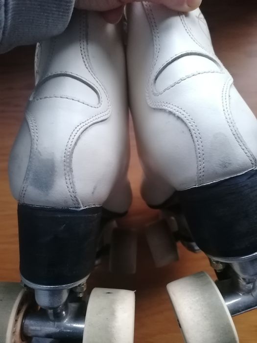 Patins 4 rodas - patinagem artística