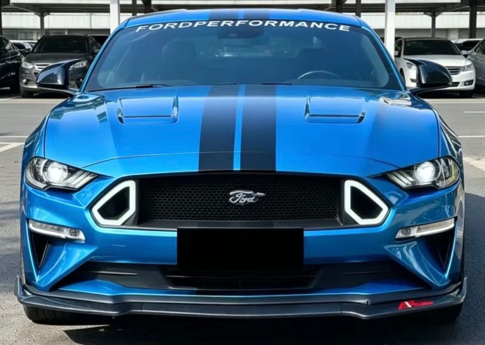 Губа на передний бампер Ford Mustang накладка на бампер сплитер мустан