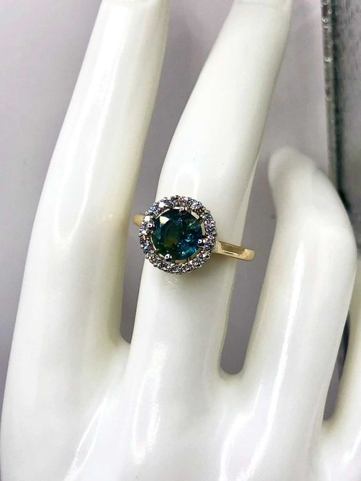 Szafir naturalny  niepoprawiany, niebiesko zielony 2,1 ct