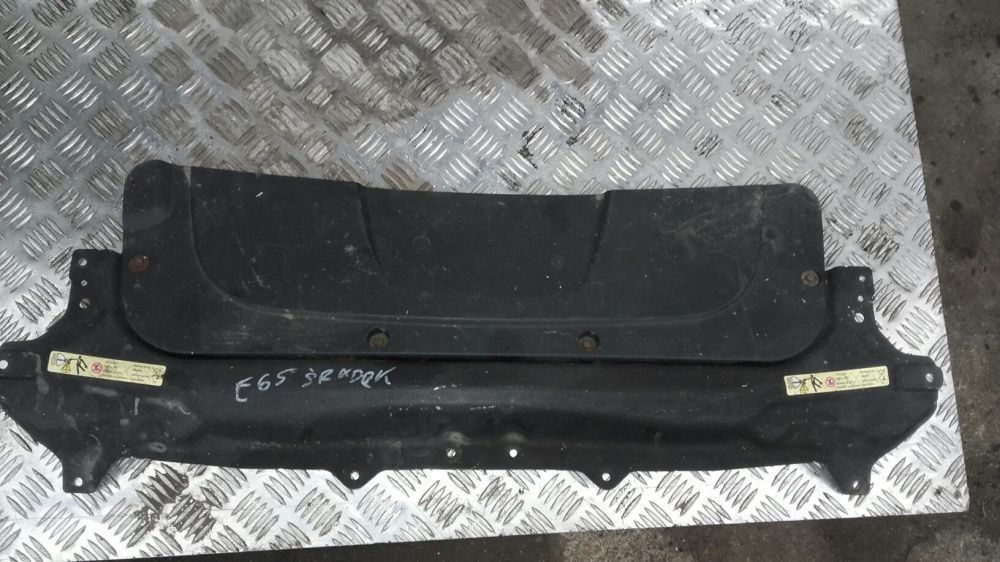 BMW E65 pas górny oslona pasa wzmocnienie przód