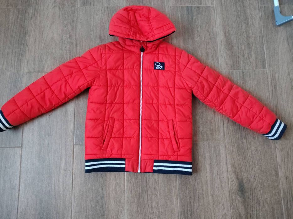 Продається дитяча осінньо-весняна курточка