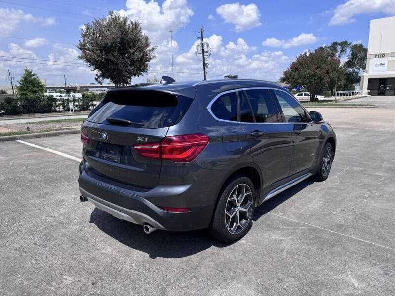 2017 BMW X1  2.0