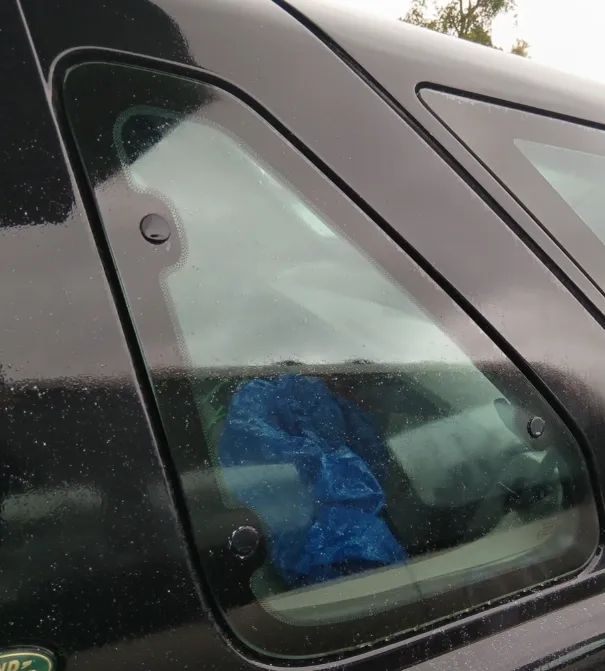 Vidro triangular trás esquerdo LAND ROVER Freelander SoftTop (L314)