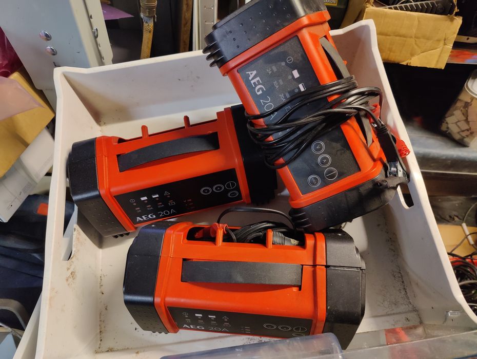 Prostownik AEG uszkodzone 3 szt