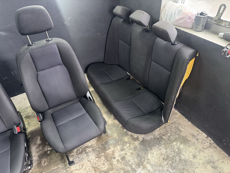 Салон Mercedes-Benz C204 2009 року