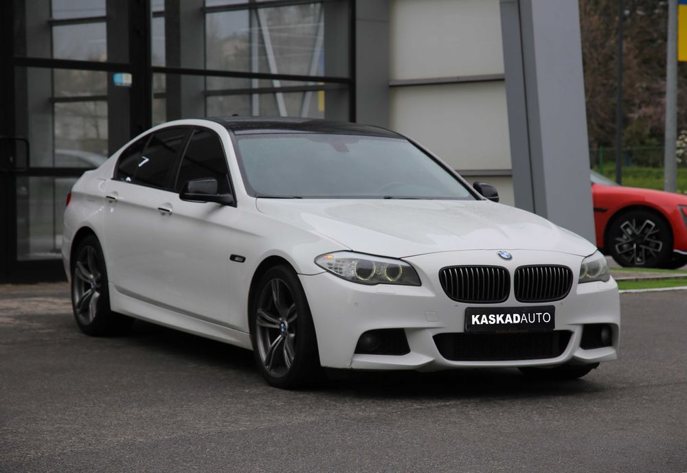 BMW 5 Series 520 Офіційна