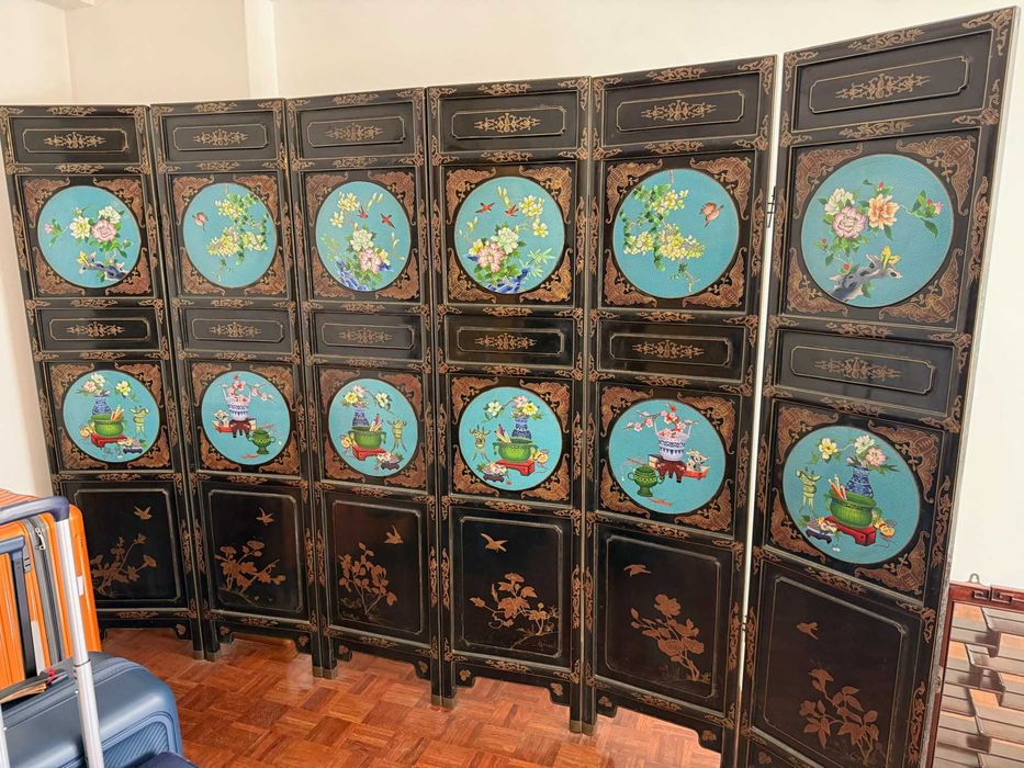 Biombo Chinês 6 Painéis — Laca Preta e Dourada, Estilo Coromandel