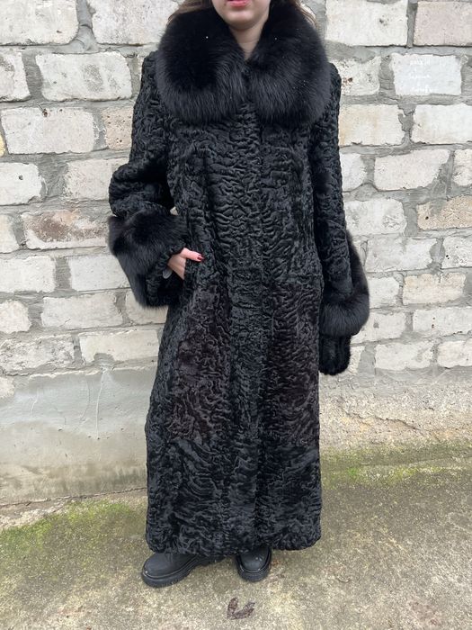 Шуба з натурального хутра вінтаж каракуль