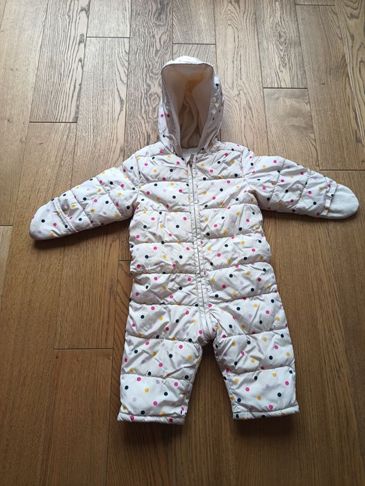 Kombinezon zimowy w kropeczki