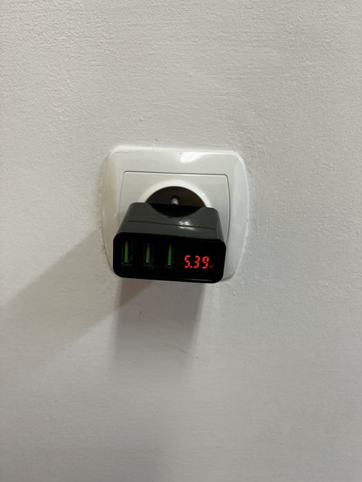 Ładowarkę z 3 portami USB A