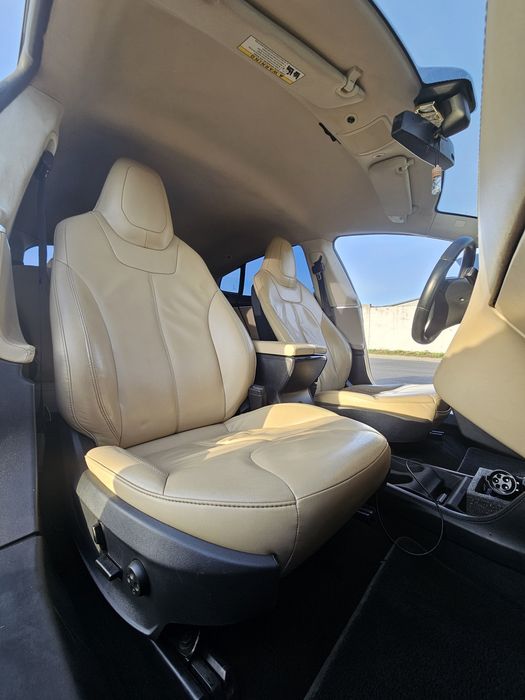 Tesla Model S 85 2013